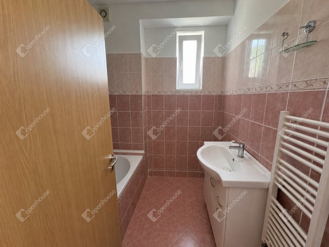 Kiadó téglalakás, albérlet, Sopronban 210 E Ft / hó, 3 szobás