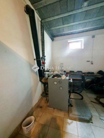 Eladó családi ház, Veresegyházon 149.9 M Ft, 2 szobás