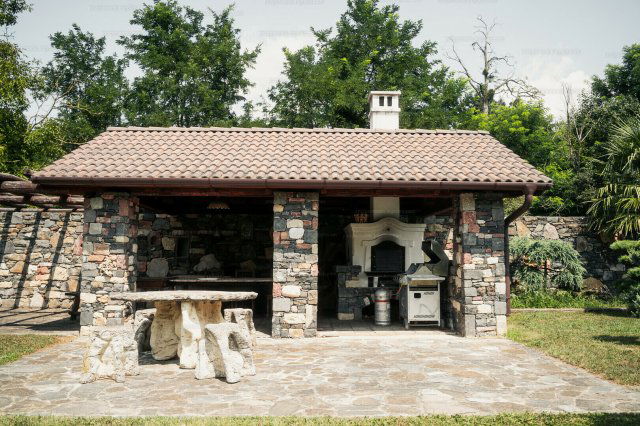 Eladó családi ház, Oroszin 350 M Ft, 4 szobás