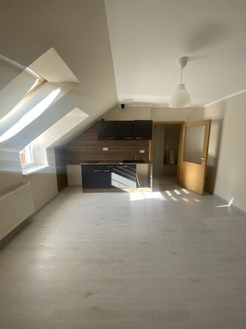 Eladó téglalakás, Egerben, Iskola utcában 32.9 M Ft, 1 szobás