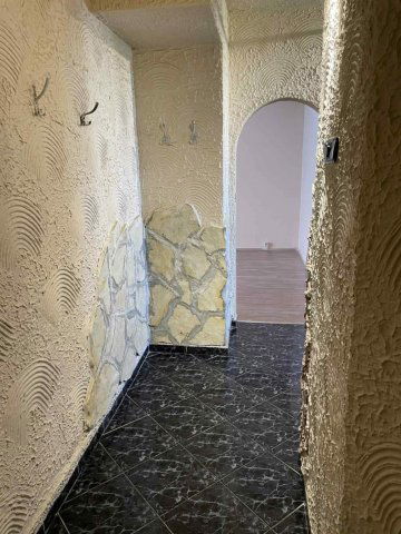 Eladó panellakás, Szegeden 42.9 M Ft, 2 szobás