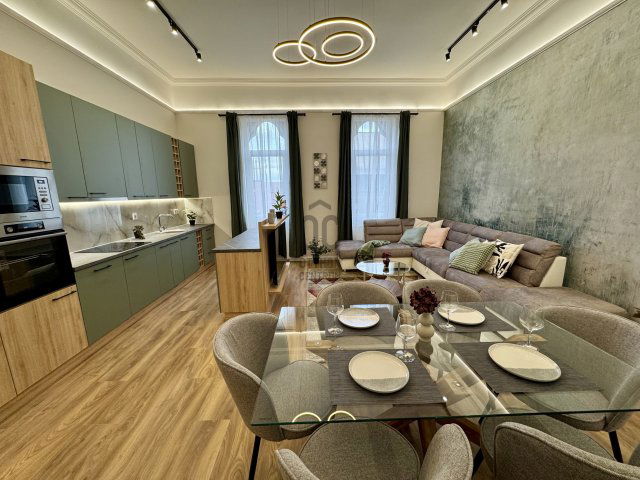 Eladó téglalakás, Budapesten, VII. kerületben 159.9 M Ft