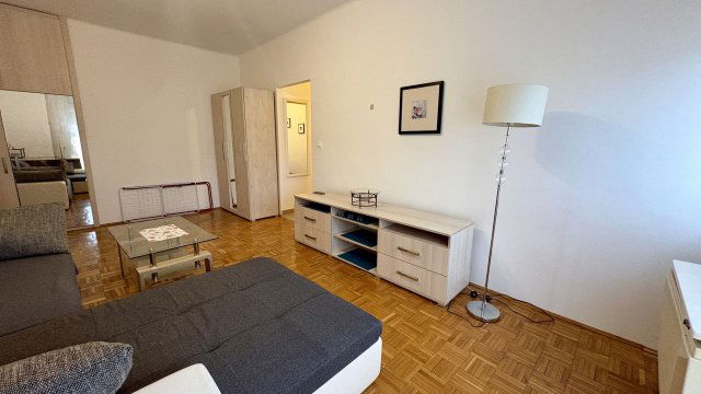 Kiadó téglalakás, albérlet, Debrecenben 220 E Ft / hó, 2 szobás