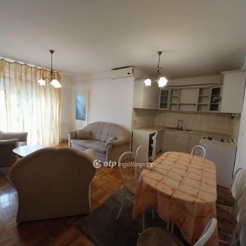 Kiadó téglalakás, albérlet, Nyíregyházán 160 E Ft / hó