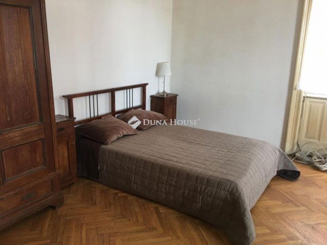 Eladó téglalakás, Budapesten, VIII. kerületben 61.5 M Ft