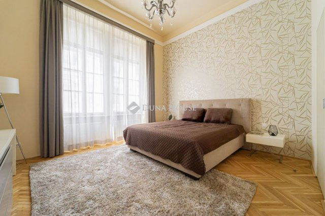 Eladó téglalakás, Budapesten, V. kerületben 349 M Ft, 4 szobás