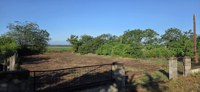 Eladó telek, Dánszentmiklóson 9.99 M Ft / költözzbe.hu