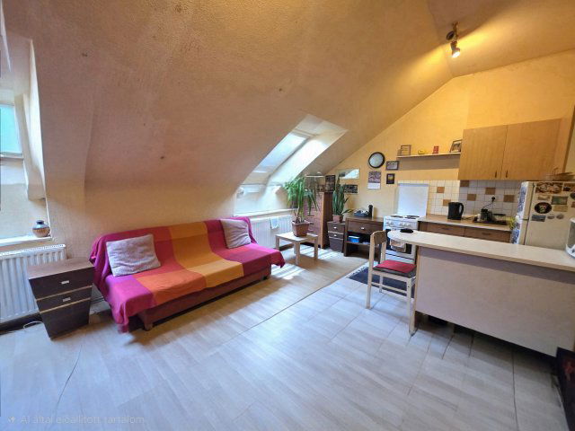 Eladó téglalakás, Budapesten, VIII. kerületben, Üllői úton