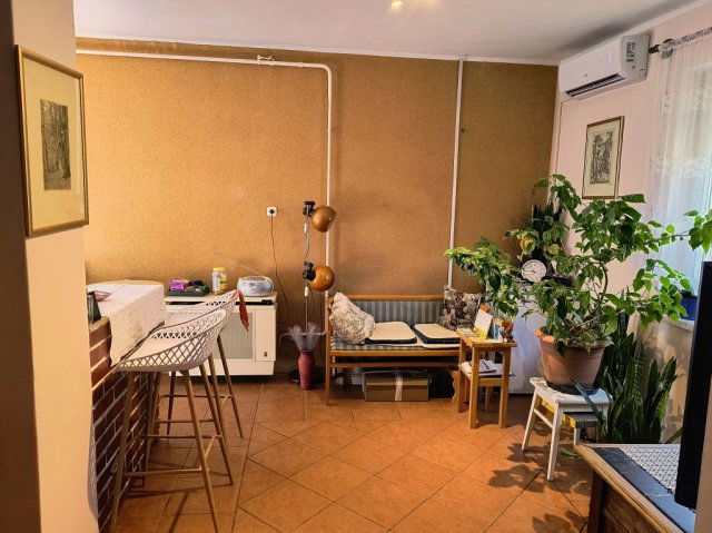 Eladó családi ház, Debrecenben 50 M Ft, 2 szobás