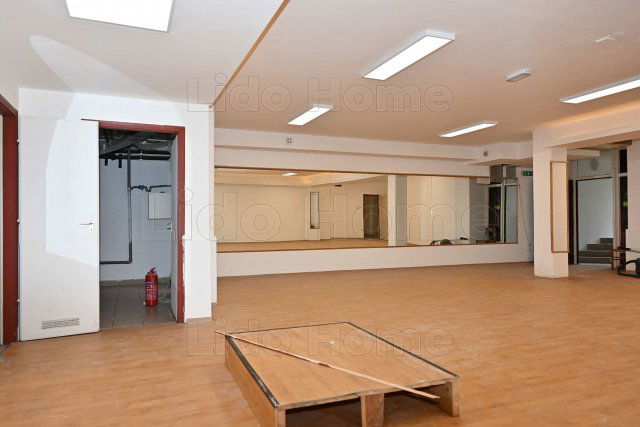 Kiadó üzlethelyiség, Nagykanizsán 492 E Ft / hó