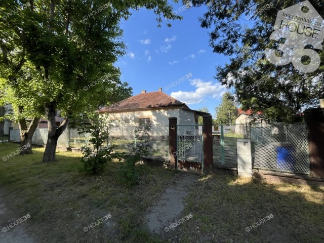 Eladó családi ház, Kecskeméten 89.9 M Ft, 5 szobás