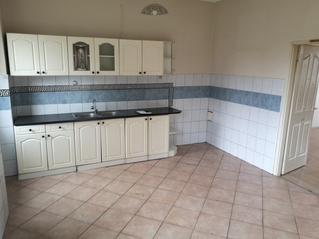 Eladó sorház, Nagyesztergáron 35 M Ft, 3 szobás