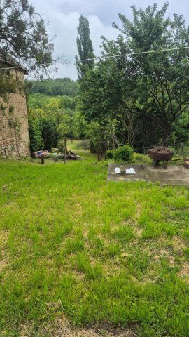 Eladó családi ház, Szellőn 23.7 M Ft, 3 szobás