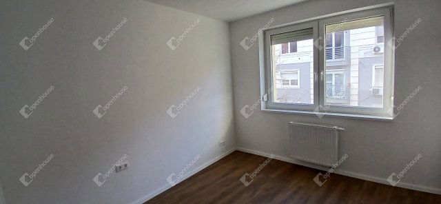 Eladó téglalakás, Zalaegerszegen 89.9 M Ft, 2 szobás