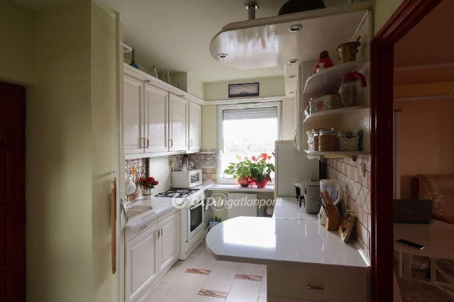 Eladó téglalakás, Budapesten, XX. kerületben 83 M Ft, 3 szobás