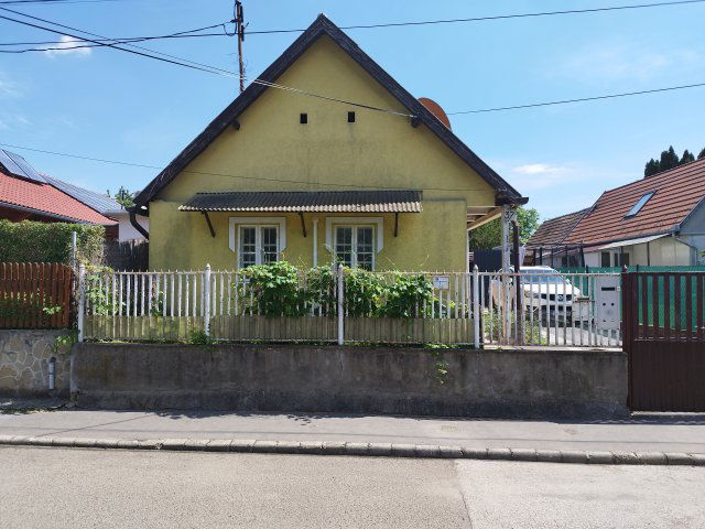 Eladó családi ház, Budapesten, XVI. kerületben 32.5 M Ft