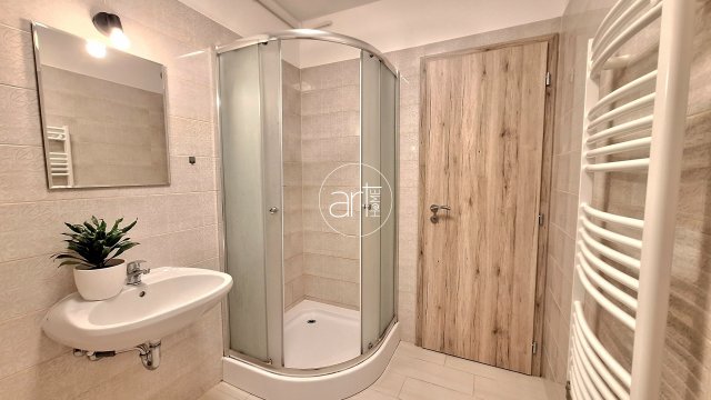 Kiadó téglalakás, albérlet, Szegeden 175 E Ft / hó, 2 szobás