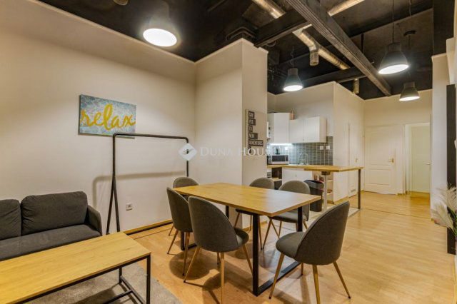 Eladó téglalakás, Budapesten, VIII. kerületben 110 M Ft