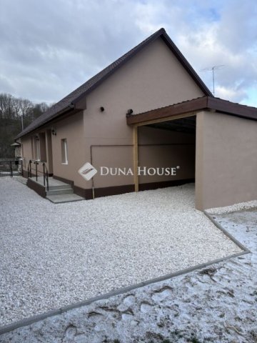 Eladó családi ház, Bernecebarátiban 83.9 M Ft, 4 szobás