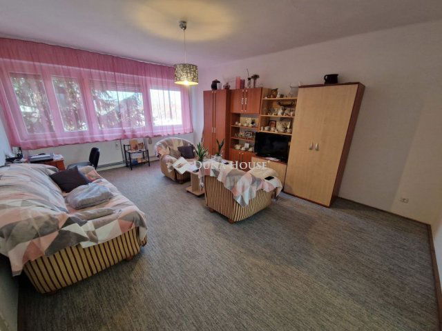 Eladó téglalakás, Felsőszentivánon 23.9 M Ft, 3 szobás