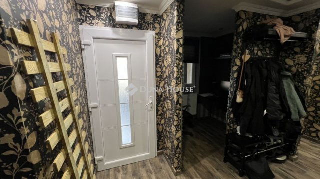 Eladó családi ház, Halásztelken 69 M Ft, 5 szobás