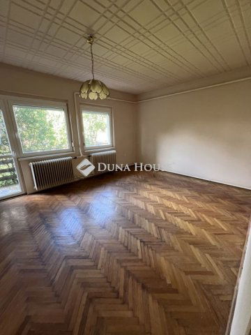Eladó családi ház, Veszprémben 74.9 M Ft, 4 szobás