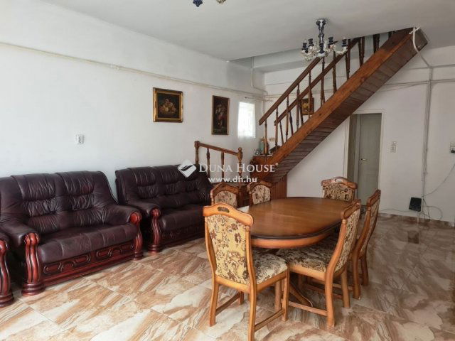 Eladó családi ház, Enyingen 43.5 M Ft, 6 szobás