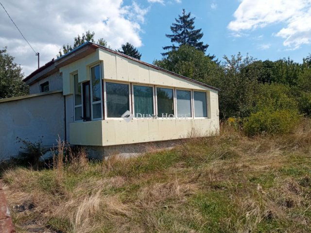 Eladó nyaraló, Biatorbágyon 25 M Ft, 1 szobás