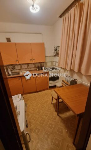 Eladó téglalakás, Budapesten, XXI. kerületben 65 M Ft, 3 szobás