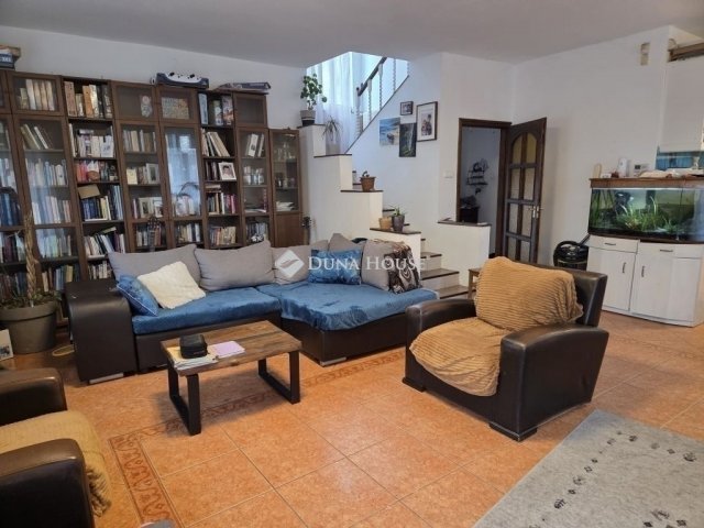 Eladó családi ház, Fóton 156 M Ft, 4 szobás