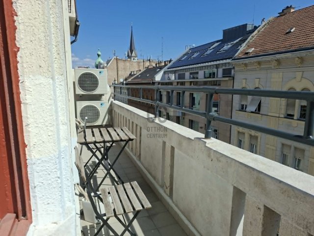 Eladó téglalakás, Budapesten, IX. kerületben, Ráday utcában