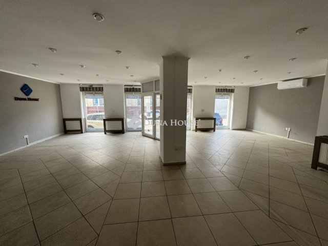 Kiadó üzlethelyiség, Kecskeméten 330 E Ft / hó