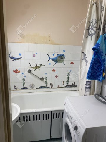 Eladó panellakás, Szegeden 58.5 M Ft, 4 szobás