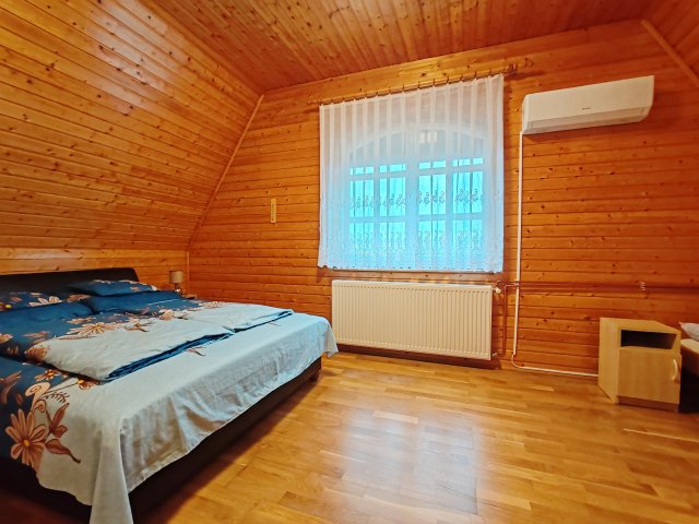 Eladó nyaraló, Cserkeszőlőn, Május 1. utcában 53 M Ft