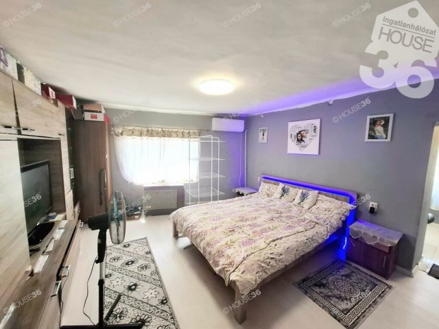 Eladó családi ház, Szabadszálláson 29.9 M Ft, 3 szobás
