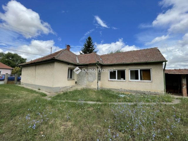 Eladó családi ház, Jobbágyin 27 M Ft, 3 szobás