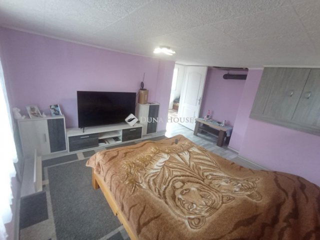 Eladó családi ház, Kecskeméten 28.7 M Ft, 1 szobás