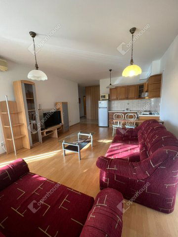 Kiadó téglalakás, albérlet, Győrött 240 E Ft / hó, 3 szobás