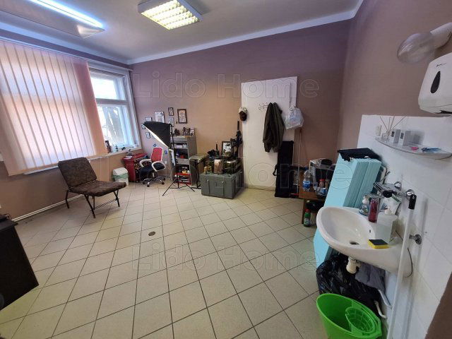 Eladó iroda, Kaposváron 8.4 M Ft, 1 szobás / költözzbe.hu