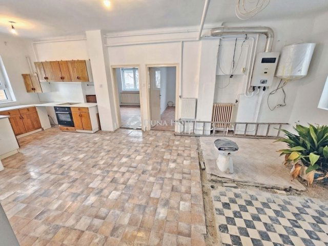 Eladó családi ház, Budapesten, XVIII. kerületben 89.98 M Ft