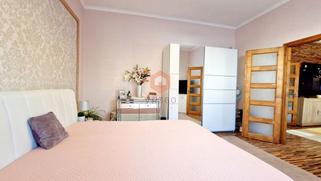 Eladó családi ház, Villányban 99.5 M Ft, 5+1 szobás