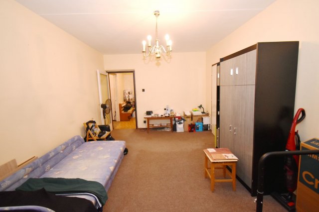 Eladó panellakás, Debrecenben 53.5 M Ft, 2 szobás