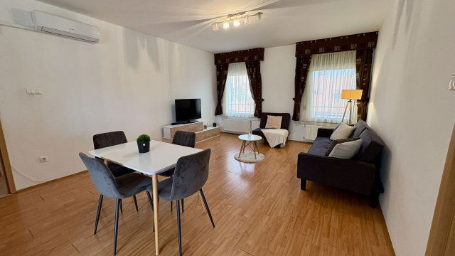 Kiadó téglalakás, albérlet, Debrecenben 150 E Ft / hó, 1 szobás