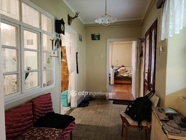 Eladó családi ház, Csabrendeken 25 M Ft, 2 szobás