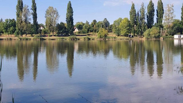Eladó nyaraló, Dányon 27.5 M Ft, 3+2 szobás