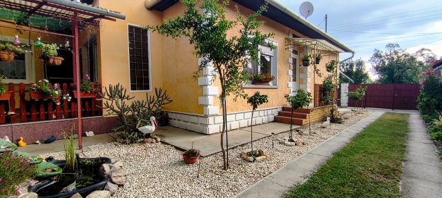 Eladó családi ház, Békésen 42 M Ft, 2+1 szobás
