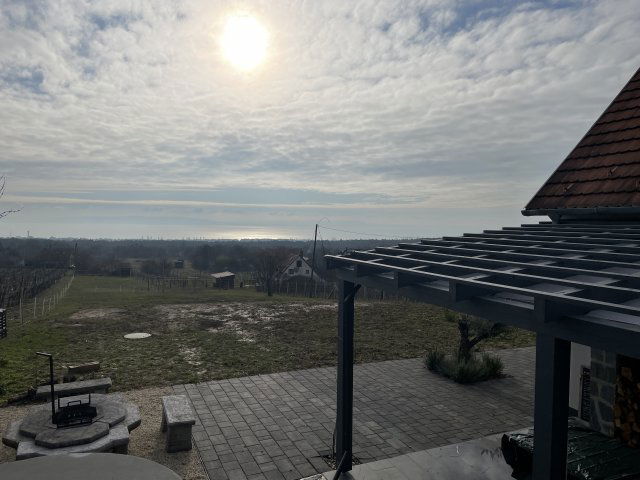 Eladó nyaraló, Balatonakaliban 109 M Ft, 4 szobás