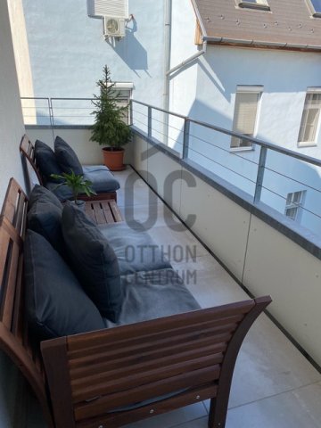 Kiadó téglalakás, albérlet, Budapesten, I. kerületben, 3 szobás