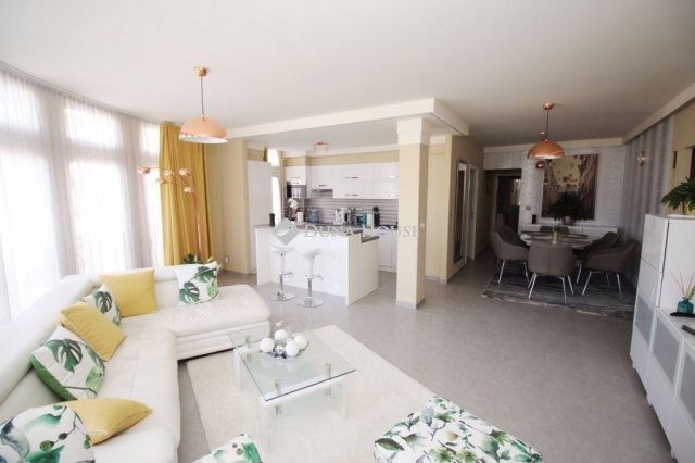 Kiadó téglalakás, albérlet, Kecskeméten 330 E Ft / hó