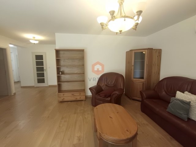 Kiadó téglalakás, albérlet, Pécsett 220 E Ft / hó, 1+1 szobás